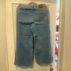 Wide leg jeans
